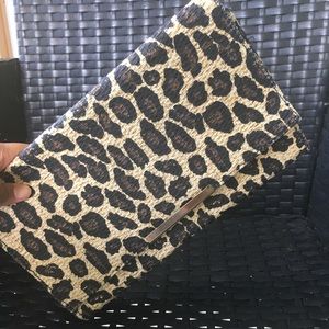 Hot Leopard clutch
